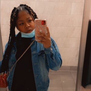 Meet your Posher, Jasmine